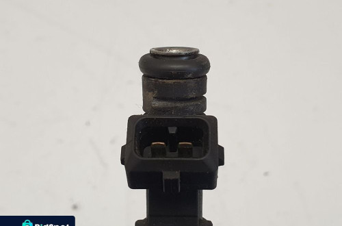 Opel Meriva B 1.4 T turbo WTRYSKIWACZ 028158207