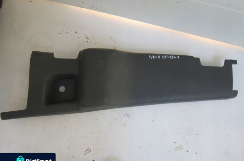 OSŁONA SŁUPKA IVECO DAILY 00-06R