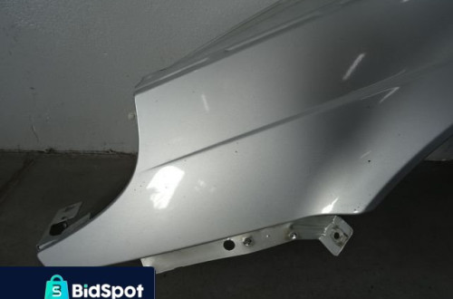 BŁOTNIK LEWY PRZÓD PRZEDNI SAAB 9-5 I KOMBI 01-04 LAK:268 NR479