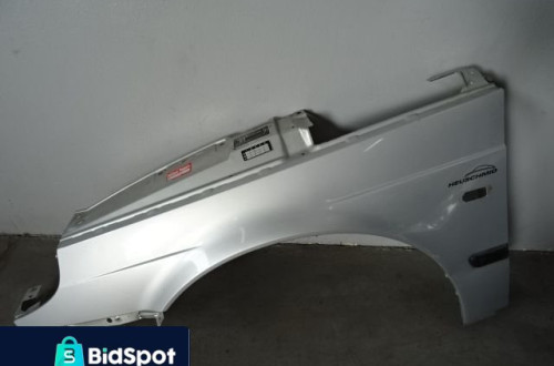 BŁOTNIK LEWY PRZÓD PRZEDNI SAAB 9-5 I KOMBI 01-04 LAK:268 NR479