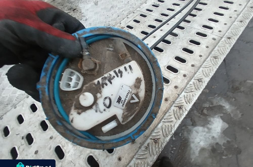 toyota yaria ii 2 1.0b pompa pompka wskaznik paliwa 77020-0d080