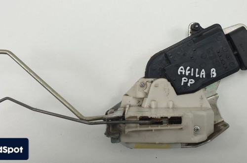 ZAMEK DRZWI PRAWY PRZÓD OPEL AGILA A EUROPA