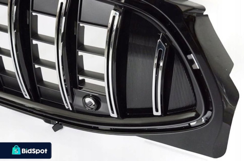 Atrapa Grill Kratka Czarna Listwa Chrom Mercedes Cla 118 c118