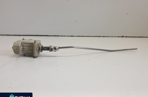 Audi A6 C6 SIŁOWNIK KLAPAKI WLEWU PALIWA 4F0862153
