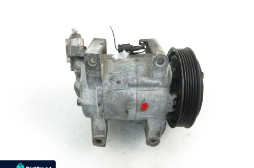 KOMPRESOR KLIMATYZACJI NISSAN ALMERA TINO 1.8