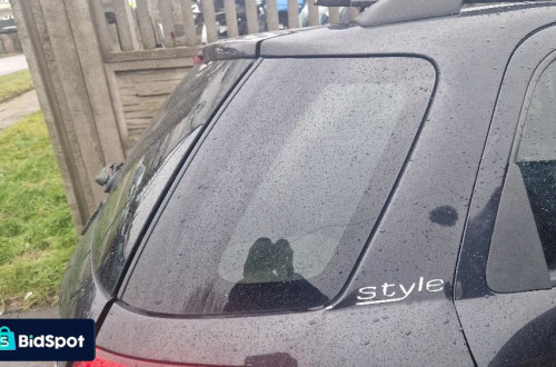 SUZUKI SX4 SZYBA KAROSERYJNA PRAWY TYŁ