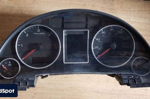 AUDI A4 B6 1.8 T LICZNIK U.K. 8E0 920 950 Q