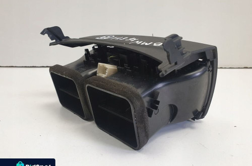 BMW X6 E71 KRATKA NAWIEWU TYŁ Tylna