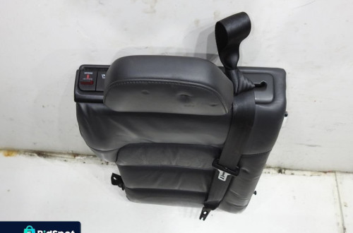 OPARCIE KANAPY PRAWY TYŁ VOLVO V70 III