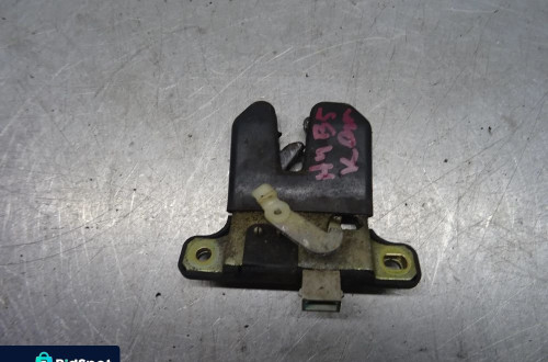 AUDI A4 B5 LIFT KOMBI 1.9 TDI ZAMEK KLAPY BAGAŻNIKA