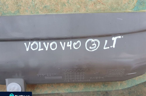 Volvo V40 I BOCZEK DRZWI LEWY TYŁ TYLNY TYLNI