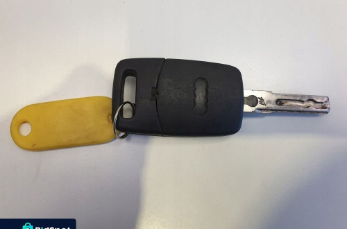KLUCZYK PILOT AUDI A4 8C0837231A