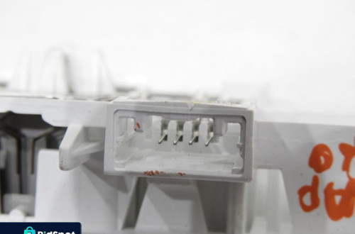 LAMPKA OŚWIETLENIE PODSUFITKI ŚRODEK CAPTUR I