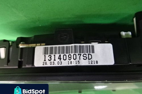 LICZNIK ZEGAR ZEGARY OPEL VECTRA C GTS 1.8 13140907SD NR200