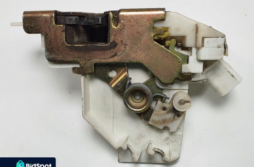ZAMEK DRZWI PRAWY TYŁ FORD MONDEO MK3 XS41A26412CG