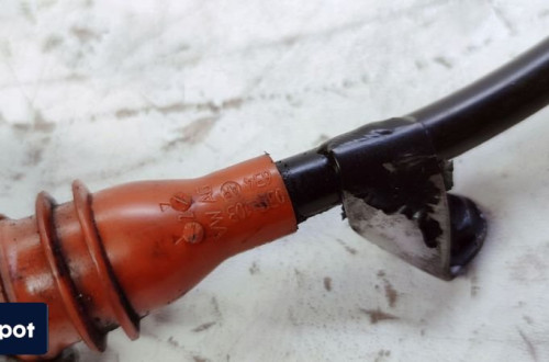 BAGNET MIARKA OLEJU AUDI A4 A6 2.0 TDI 03G103634AR