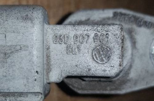 AUDI SEAT SKODA VW CZUJNIK WAŁKA ROZRZĄDU 03D907601