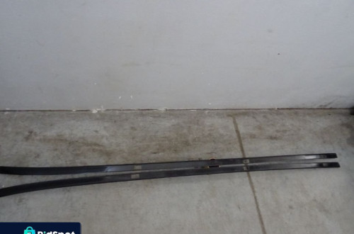 LISTWA LISTWY DACHOWE HYUNDAI TRAJET 99-04 NR116