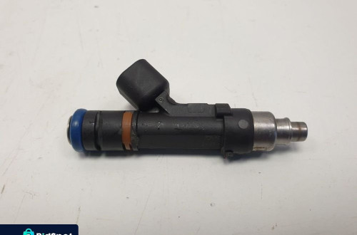 Ford Mondeo MK4 2.0 16V WTRYSKIWACZ 0280158105