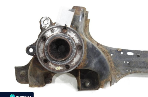 PIASTA ZWROTNICA PRAWY TYŁ VOLVO V70 III 2.5 T