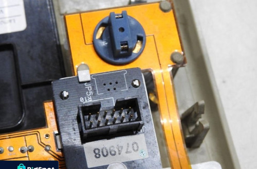 LAMPKA OŚWIETLENIE KABINY VOLVO V70 III 39861051