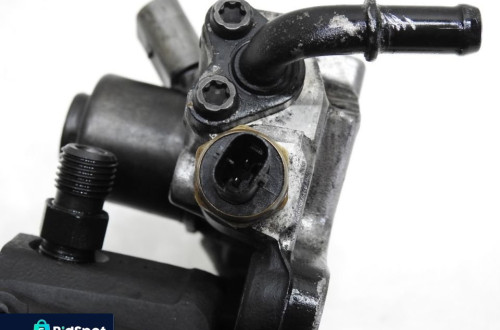 POMPA WTRYSKOWA MERCEDES W212 2.2 CDI A6510700701