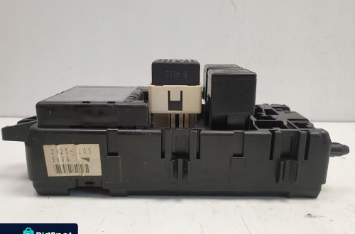 Volvo S40 V40 lift 1.9 D SKRZYNKA BEZPIECZNIKÓW