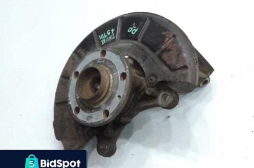 PIASTA ZWROTNICA PRAWY PRZÓD VW TOURAN 1.9 TDI