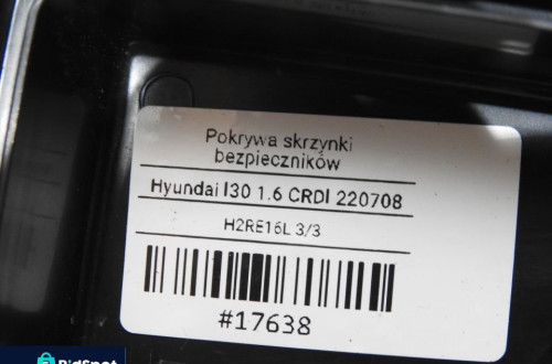 POKRYWA SKRZYNKI BEZPIECZNIKÓW i30 I 1.6 CRDI