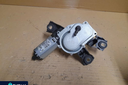 SILNICZEK WYCIERACZKI TYŁ VW PASSAT B6 KOMBI nr 3C9955711A