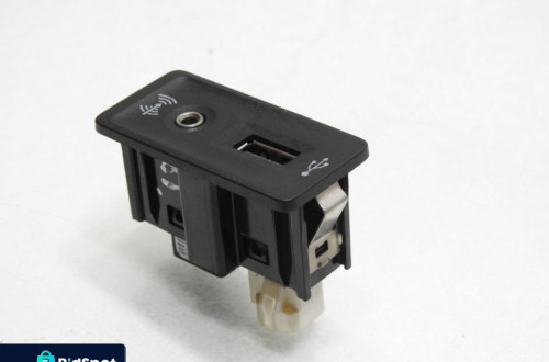GNIAZDO PORT AUX USB SEAT IBIZA IV 6J 5G0035222C