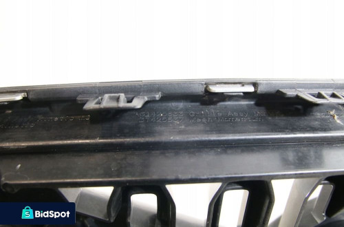 Atrapa Grill Kratka ramka chrom listwy Logo Volvo XC60 II 2 2017-2022