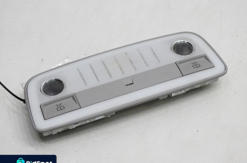 LAMPKA OŚWIETLENIE PODSUFITKI TYŁ W212 KOMBI