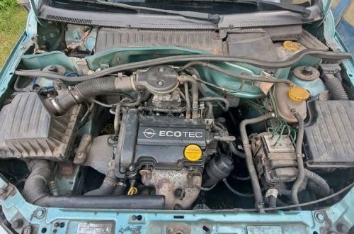 Opel Corsa C 1.0 z10xe na części