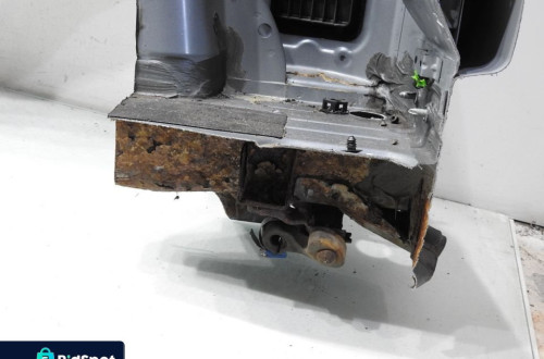 ĆWIARTKA BŁOTNIK PRAWY TYŁ LC5F VW GOLF V