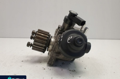 Audi A4 B8 2.0 TDI POMPA WTRYSKOWA 0445010507