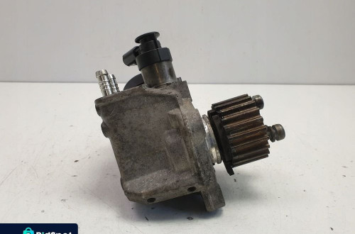 Audi A4 B8 2.0 TDI POMPA WTRYSKOWA 0445010507