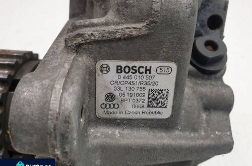 Audi A4 B8 2.0 TDI POMPA WTRYSKOWA 0445010507