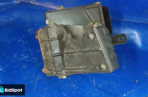 OSŁONA OBUDOWA FILTRA POWIETRZA PASSAT B5 1.9TDI
