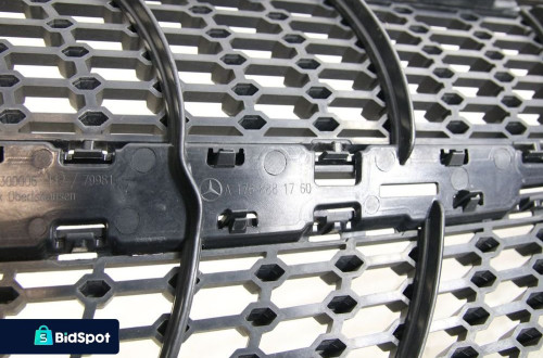 Atrapa Grill Kratka Ramka Daimond AMG Mercedes A-klasa 176 Lift 2016-2018