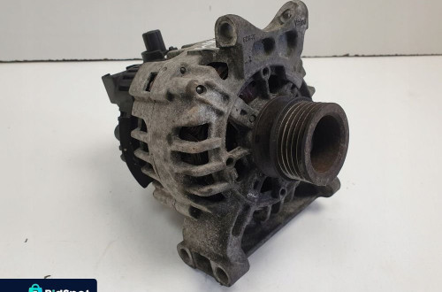 Mercedes W169 1.7 8V ALTERNATOR A2661540802 90A