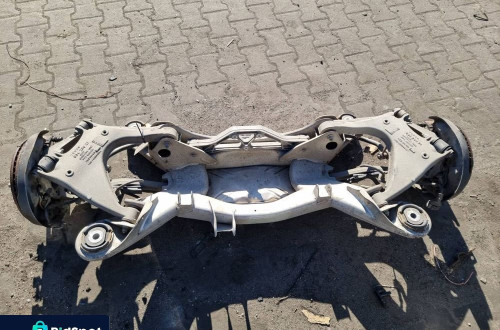 BELKA / SANKI TYŁ AUDI A8 D3 II LIFT 4E0505235H