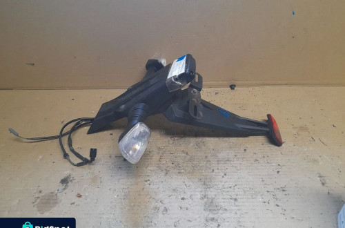 KAWASAKI ZX6R 2009 - 2010 BŁOTNIK OGON MOCOWANIE TABLICY TYŁ