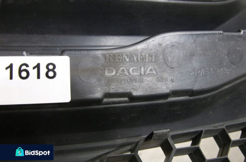 Atrapa Grill Kratka Logo Dacia Logan Sandero 2 II 2012-2016 przed lift