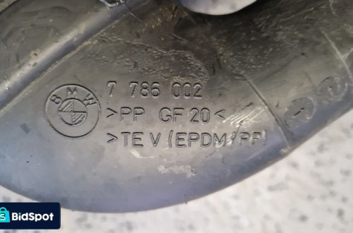 BMW 3.0D PRZEWÓD DOLOT POWIETRZA 7786002