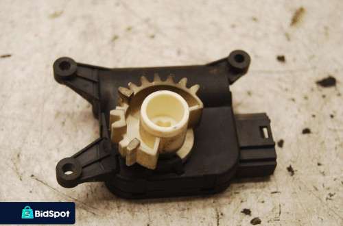 SILNICZEK NAGRZEWNICY 0132801343 VW AUDI SEAT