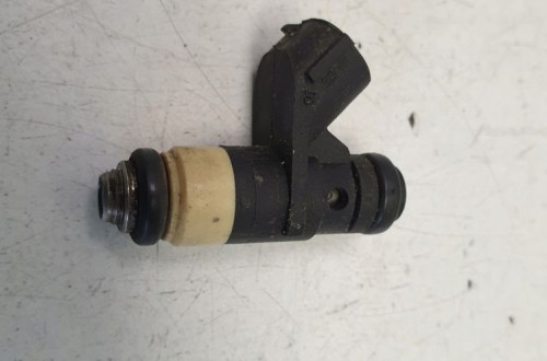 VW Golf IV 1.4 16V WTRYSKIWACZ wtrysk 036906031M