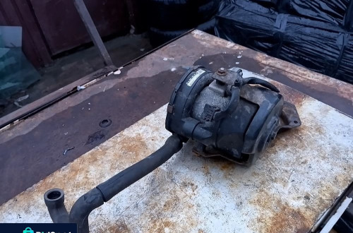 mercedes w168 a-klasa 1.6b pompa  powietrza wtornego a0001404085