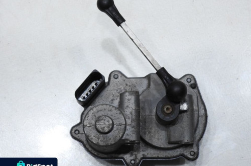 NASTAWNIK KOLEKTORA AUDI A4 B7 2.0 TFSI 06F133482B
