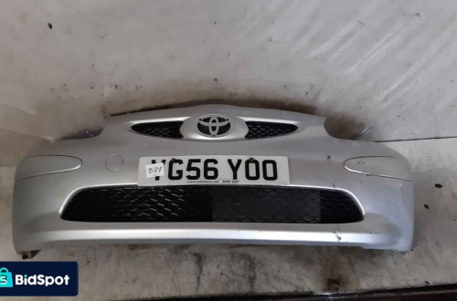 ! ZDERZAK PRZÓD PRZEDNI TOYOTA AYGO 1E7 SREBRNY
